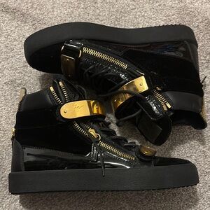 Giuseppe Zanotti London veronica black velvet sneakers EU Size 42